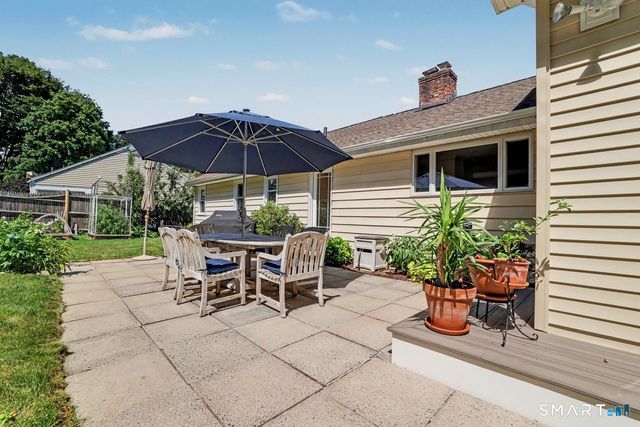 18 Cherryfield Drive, West Hartford, CT 06107