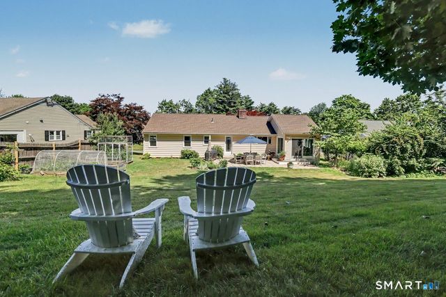 18 Cherryfield Drive, West Hartford, CT 06107