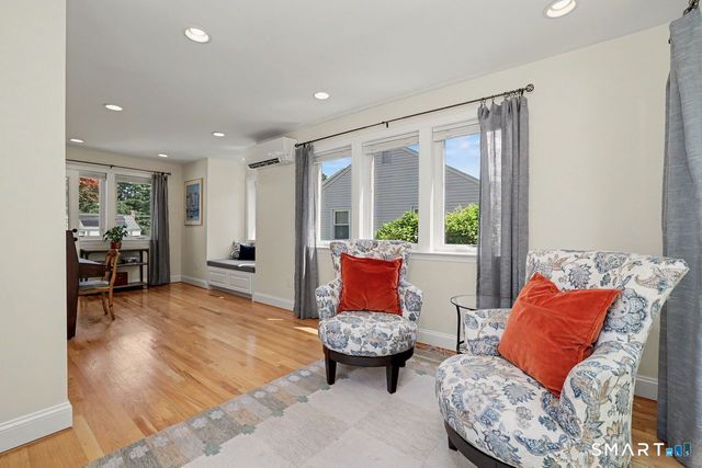 18 Cherryfield Drive, West Hartford, CT 06107