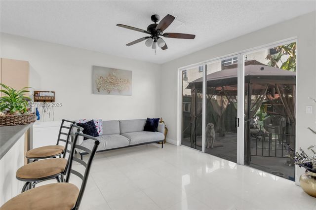 950 NE 42nd Pl, Homestead, FL 33033