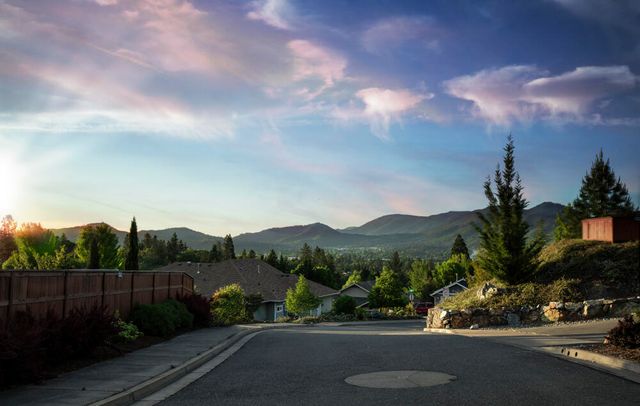 2567 SE Coriander Way, Grants Pass, OR 97527