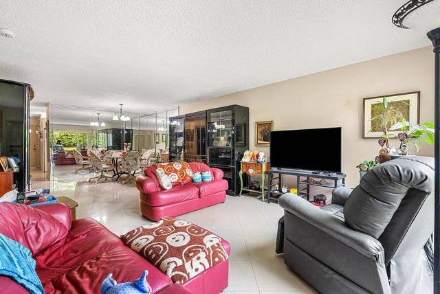 18881 Jolson Avenue 1, Boca Raton, FL 33496