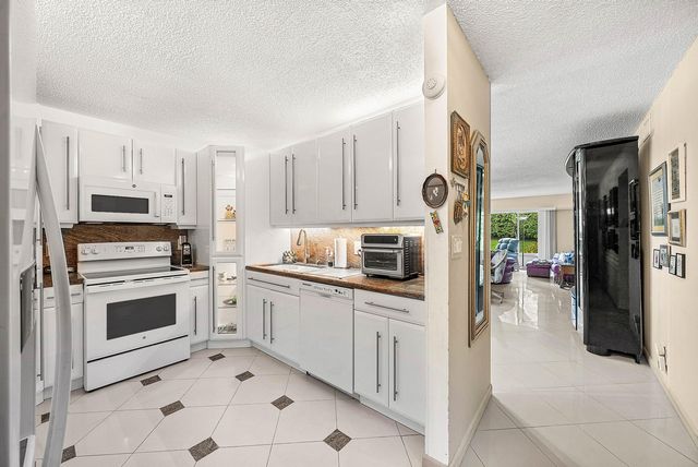 18881 Jolson Avenue 1, Boca Raton, FL 33496