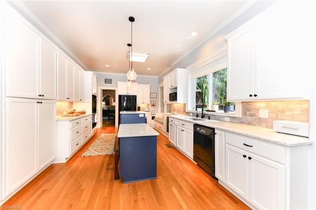 1907 Madison Avenue, Greensboro, NC 27403