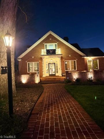 1907 Madison Avenue, Greensboro, NC 27403