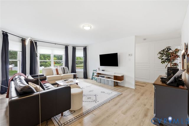 2500 Hickory Knoll Ln, Richmond, VA 23230