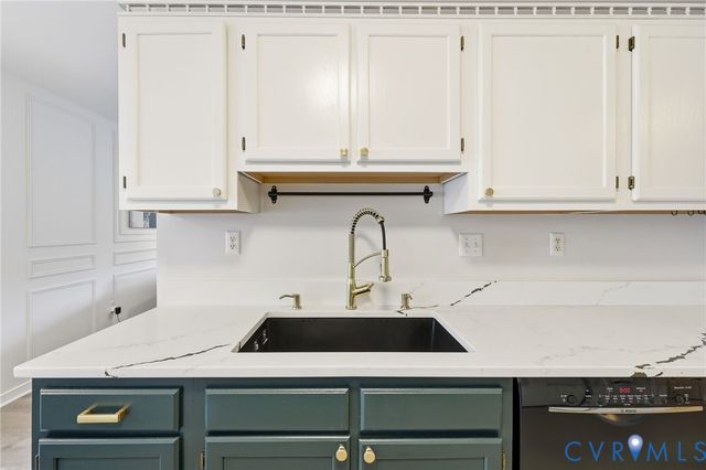 2500 Hickory Knoll Ln, Richmond, VA 23230