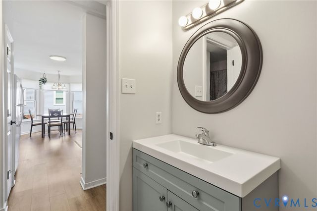 2500 Hickory Knoll Ln, Richmond, VA 23230
