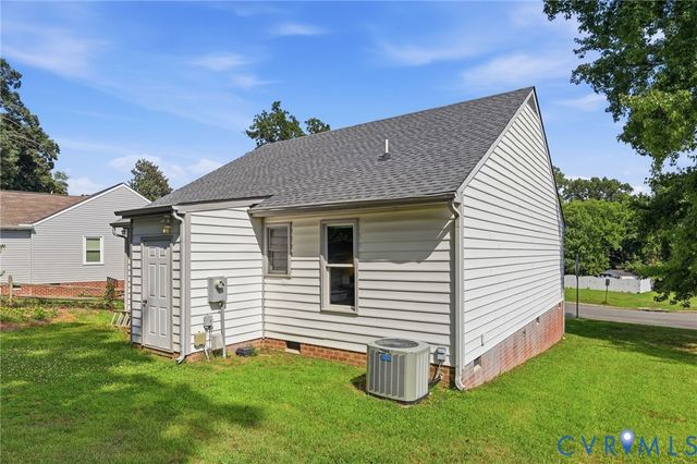 2500 Hickory Knoll Ln, Richmond, VA 23230