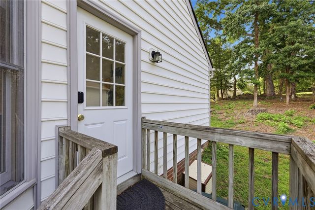 2500 Hickory Knoll Ln, Richmond, VA 23230