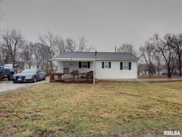 560 TREMONT Street, Barry, IL 62312