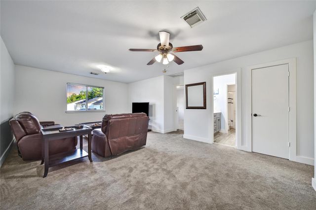 26897 Kings Park Hollow Drive, Kingwood, TX 77339