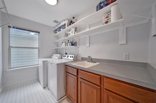 26897 Kings Park Hollow Drive, Kingwood, TX 77339