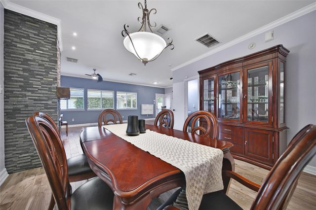 26897 Kings Park Hollow Drive, Kingwood, TX 77339