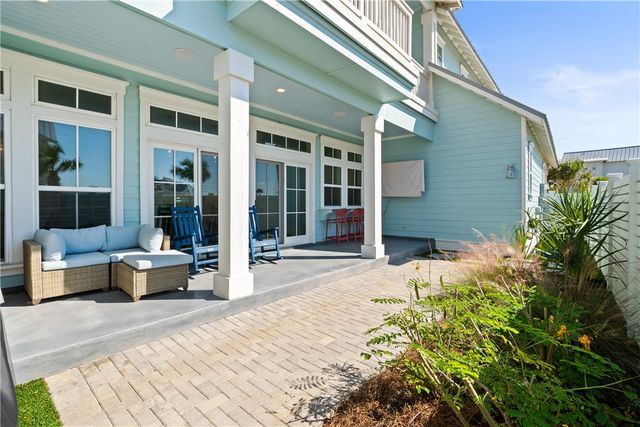 724 Sunset Ave, Port Aransas, TX 78373