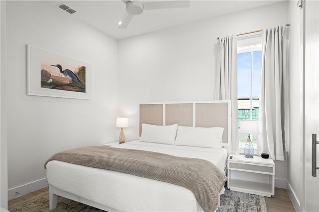 724 Sunset Ave, Port Aransas, TX 78373