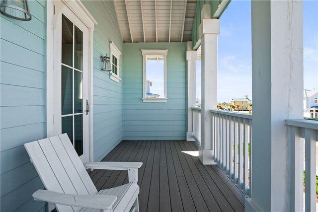 724 Sunset Ave, Port Aransas, TX 78373