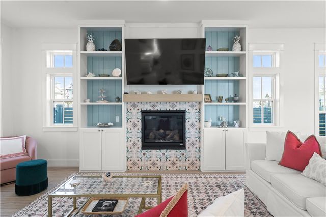 724 Sunset Ave, Port Aransas, TX 78373