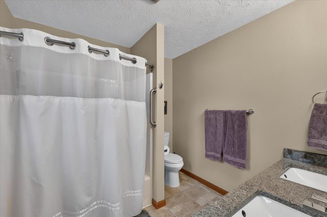 6294 Clovermeadows Avenue, Pavilion Twp, MI 49088