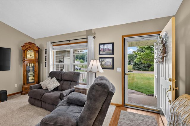 6294 Clovermeadows Avenue, Pavilion Twp, MI 49088