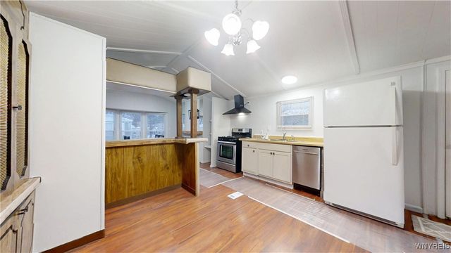 37 Jenny Court, Cheektowaga, NY 14225