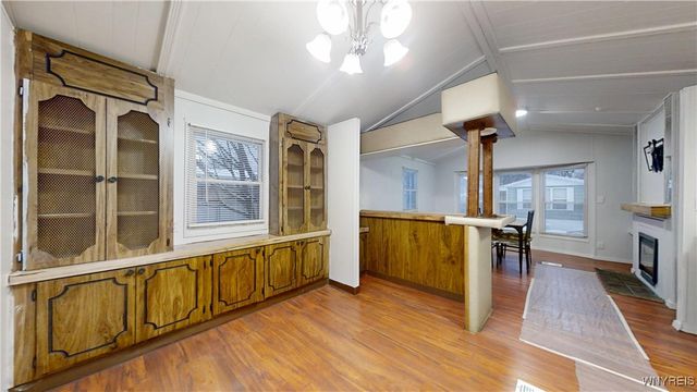 37 Jenny Court, Cheektowaga, NY 14225