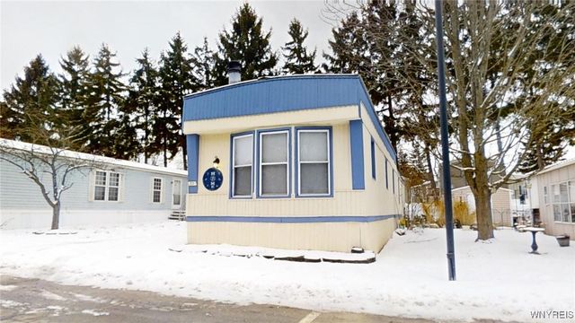 37 Jenny Court, Cheektowaga, NY 14225