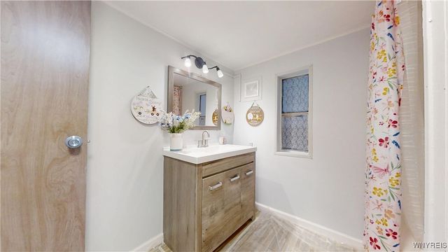 37 Jenny Court, Cheektowaga, NY 14225