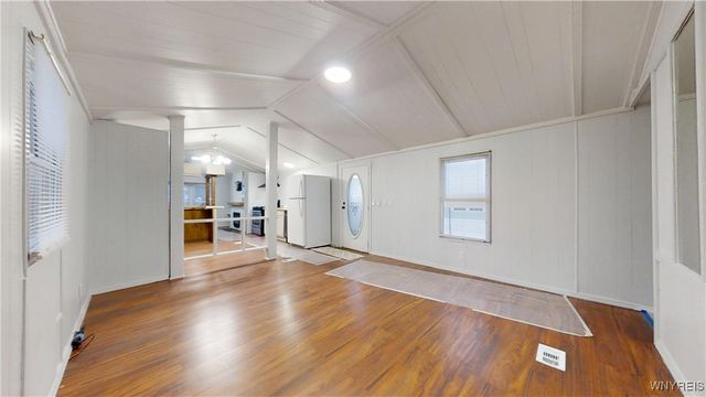 37 Jenny Court, Cheektowaga, NY 14225