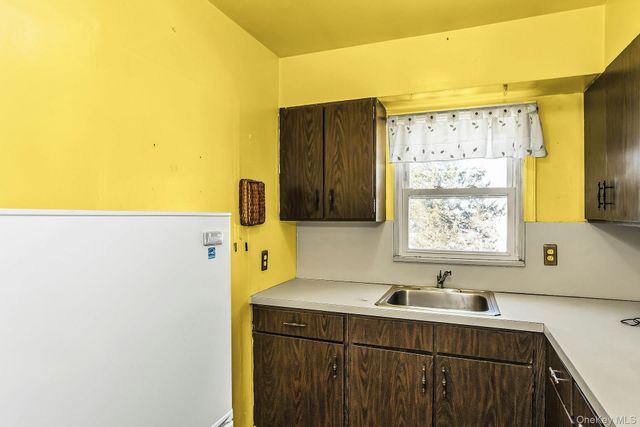 562 Arcadian Avenue, Valley Stream, NY 11580