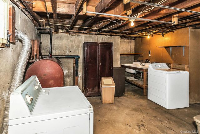 562 Arcadian Avenue, Valley Stream, NY 11580