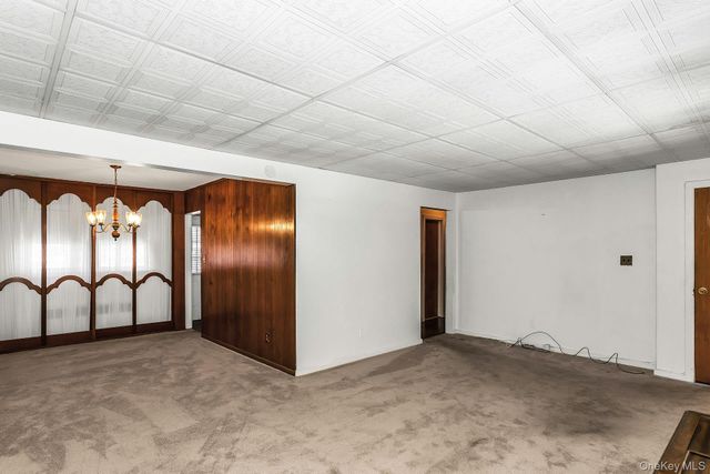 562 Arcadian Avenue, Valley Stream, NY 11580