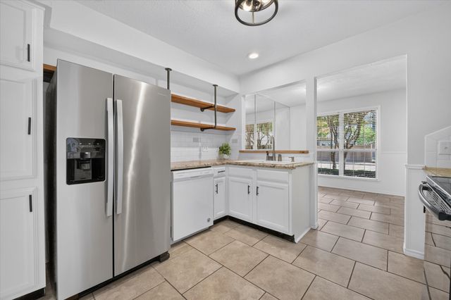 17820 Windflower Way 1404, Dallas, TX 75252