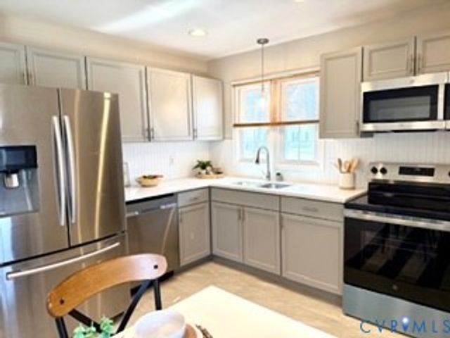 6312 Cyrus St, North Chesterfield, VA 23234