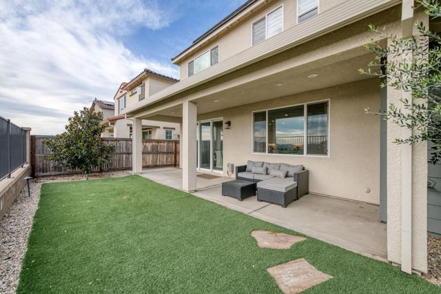 4236 Hillside Road, Madera, CA 93636