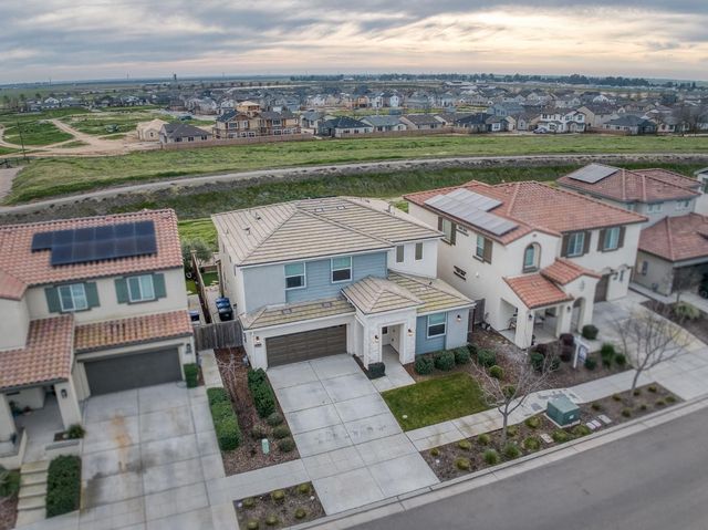 4236 Hillside Road, Madera, CA 93636