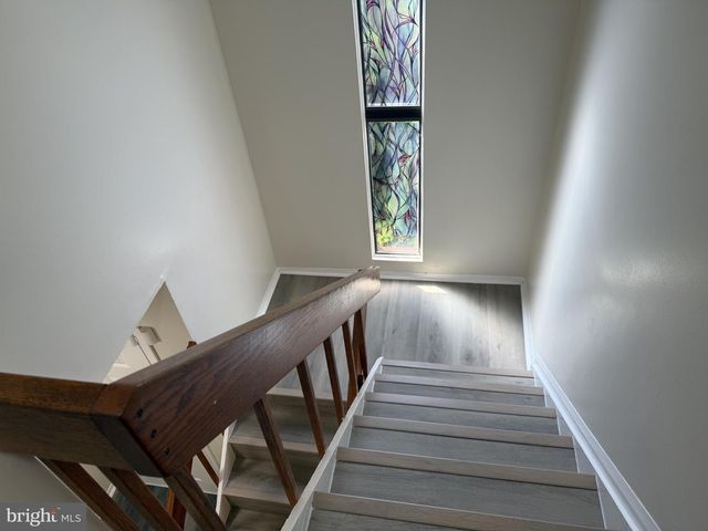 19 MOORING CT, Essex, MD 21221