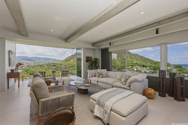 2969 Kalakaua Avenue 1201, Honolulu, HI 96815