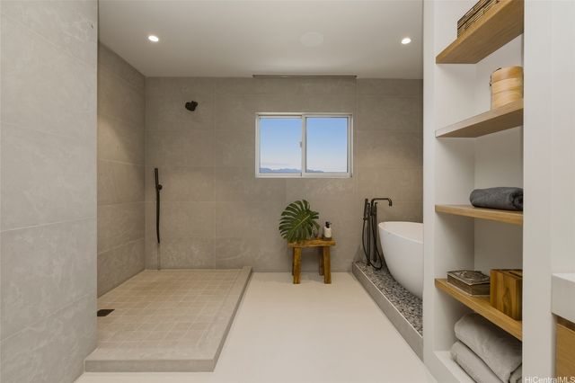 2969 Kalakaua Avenue 1201, Honolulu, HI 96815