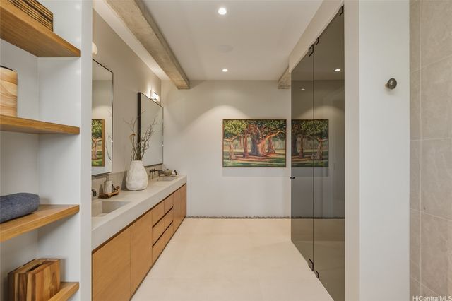 2969 Kalakaua Avenue 1201, Honolulu, HI 96815