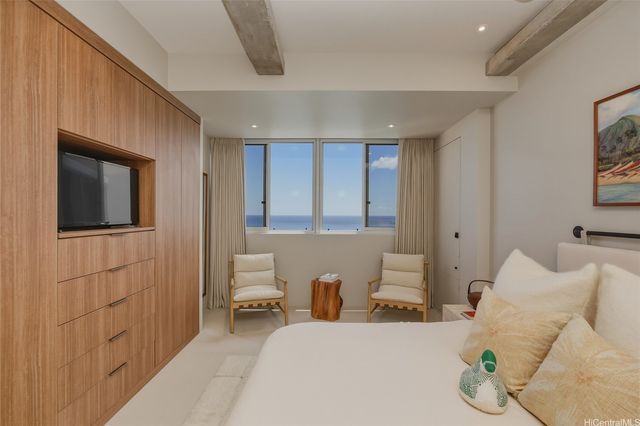 2969 Kalakaua Avenue 1201, Honolulu, HI 96815