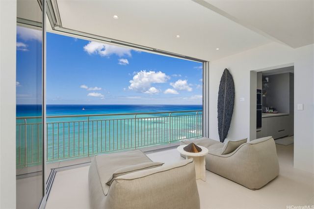 2969 Kalakaua Avenue 1201, Honolulu, HI 96815