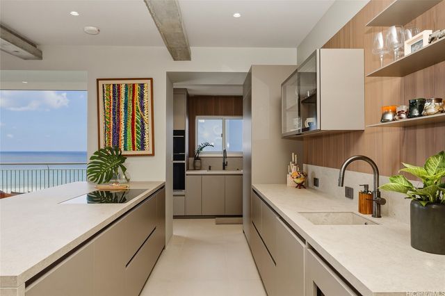 2969 Kalakaua Avenue 1201, Honolulu, HI 96815