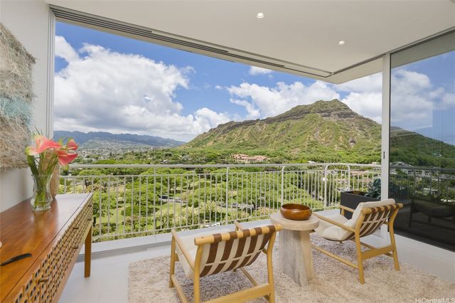 2969 Kalakaua Avenue 1201, Honolulu, HI 96815