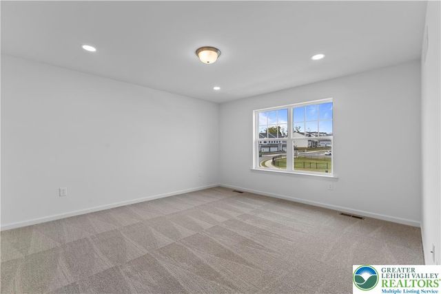 103 Timber Trail 50, Palmer Twp, PA 18045