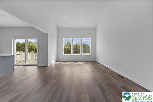 103 Timber Trail 50, Palmer Twp, PA 18045