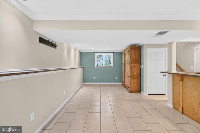 8471 GREAT LAKE LN, Springfield, VA 22153