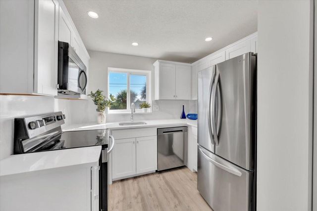 275 Palm Avenue B304, Jupiter, FL 33477