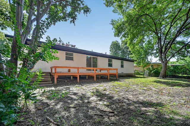 425 N Hamilton Street, Farmersville, TX 75442
