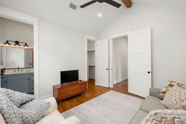 3710 Bradley Street, Houston, TX 77009